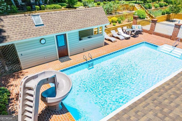 423 N Lakeshore Drive, Carrollton, GA 30117