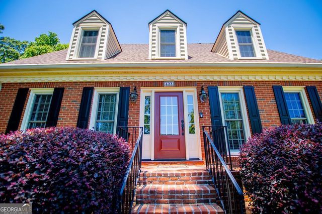 423 N Lakeshore Drive, Carrollton, GA 30117