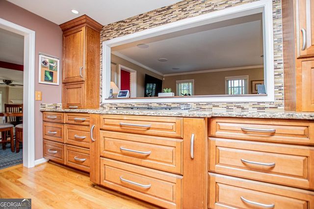 423 N Lakeshore Drive, Carrollton, GA 30117