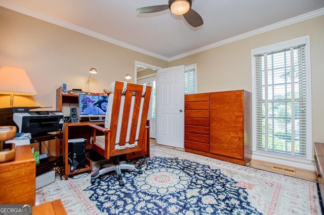 423 N Lakeshore Drive, Carrollton, GA 30117