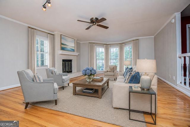 423 N Lakeshore Drive, Carrollton, GA 30117