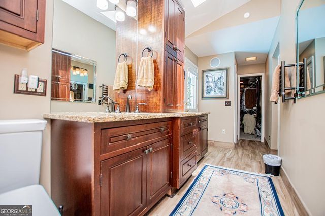 423 N Lakeshore Drive, Carrollton, GA 30117