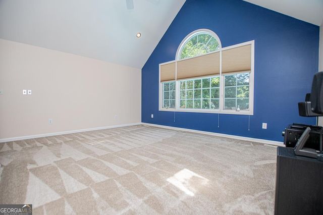 423 N Lakeshore Drive, Carrollton, GA 30117