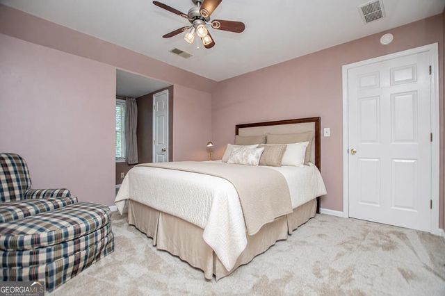 423 N Lakeshore Drive, Carrollton, GA 30117