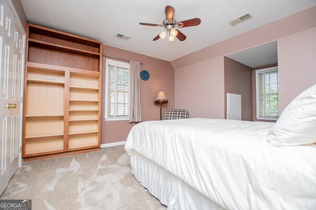 423 N Lakeshore Drive, Carrollton, GA 30117