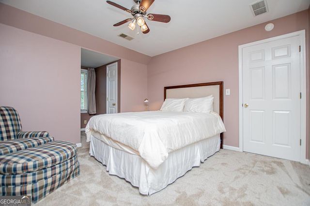 423 N Lakeshore Drive, Carrollton, GA 30117