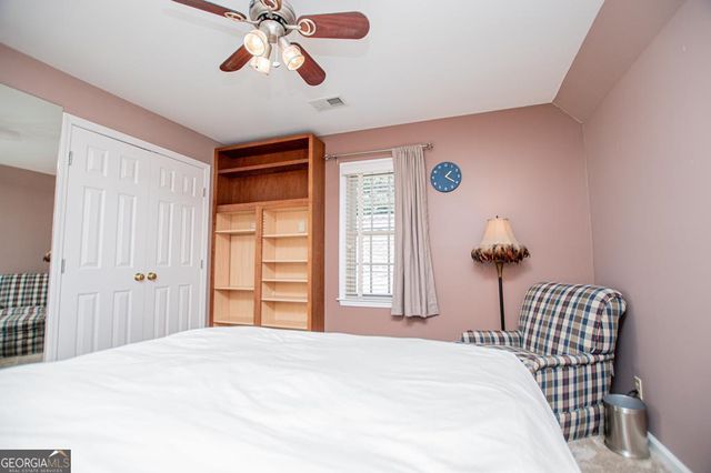 423 N Lakeshore Drive, Carrollton, GA 30117