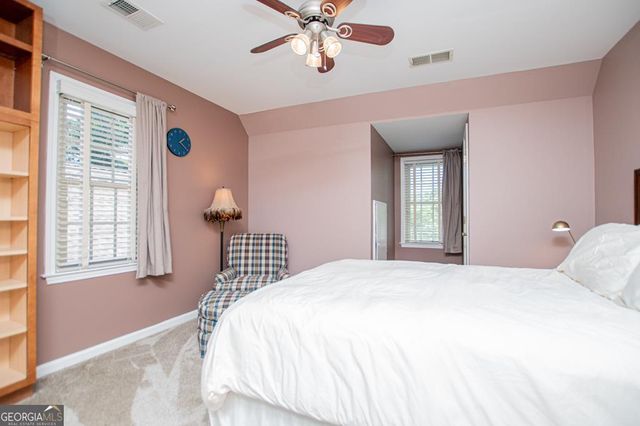 423 N Lakeshore Drive, Carrollton, GA 30117