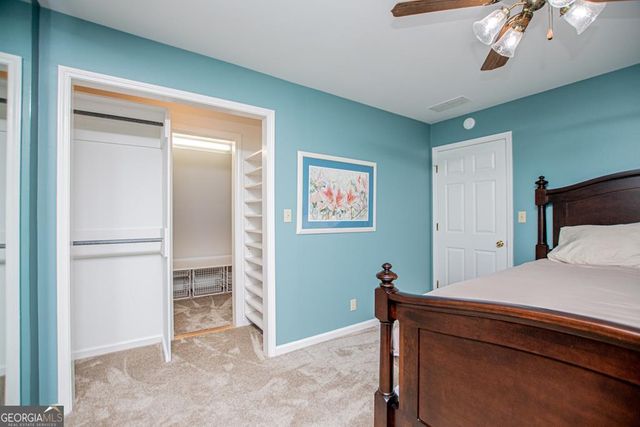 423 N Lakeshore Drive, Carrollton, GA 30117