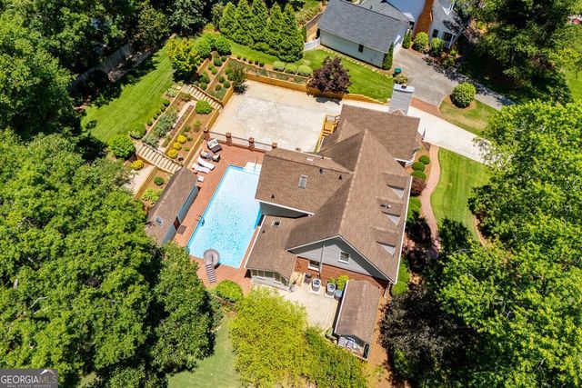 423 N Lakeshore Drive, Carrollton, GA 30117