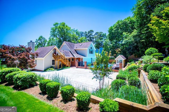 423 N Lakeshore Drive, Carrollton, GA 30117
