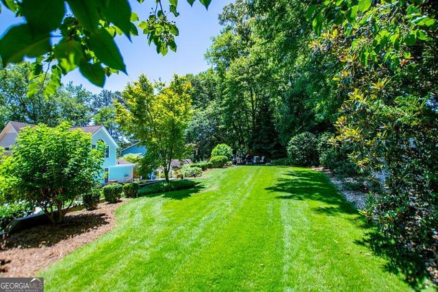 423 N Lakeshore Drive, Carrollton, GA 30117