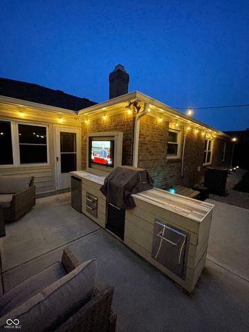 8612 Lockwood Place, Indianapolis, IN 46217