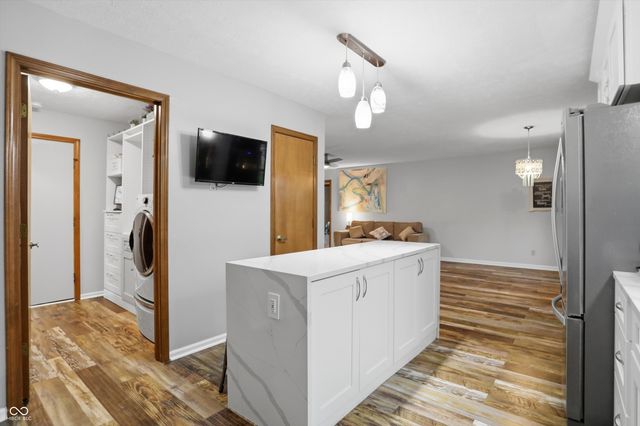 8612 Lockwood Place, Indianapolis, IN 46217