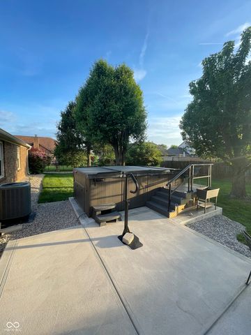 8612 Lockwood Place, Indianapolis, IN 46217