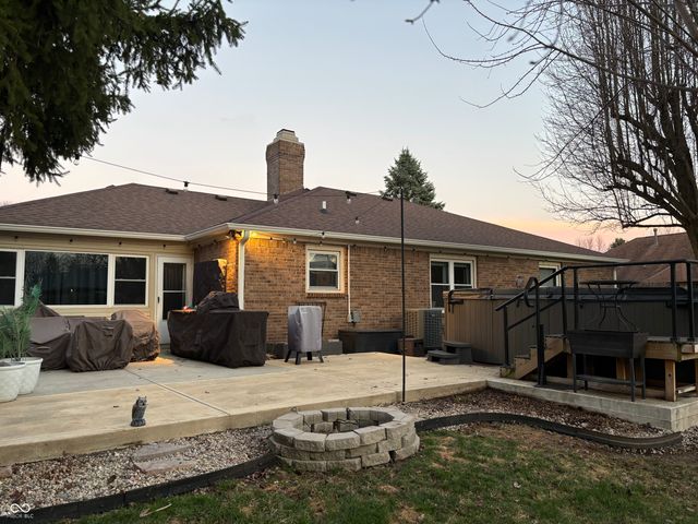 8612 Lockwood Place, Indianapolis, IN 46217