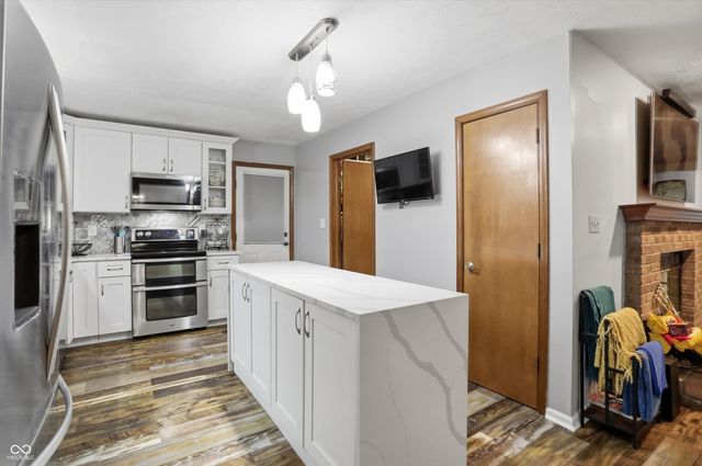 8612 Lockwood Place, Indianapolis, IN 46217