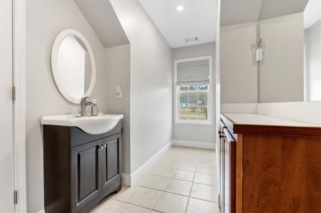 101 Southbend Drive, Carrollton, GA 30116
