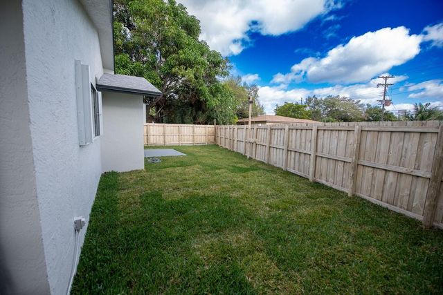 110 NW 6th Avenue, Dania Beach, FL 33004