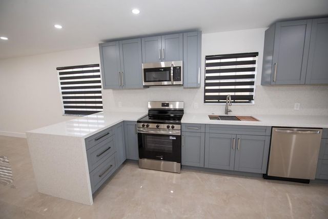 110 NW 6th Avenue, Dania Beach, FL 33004