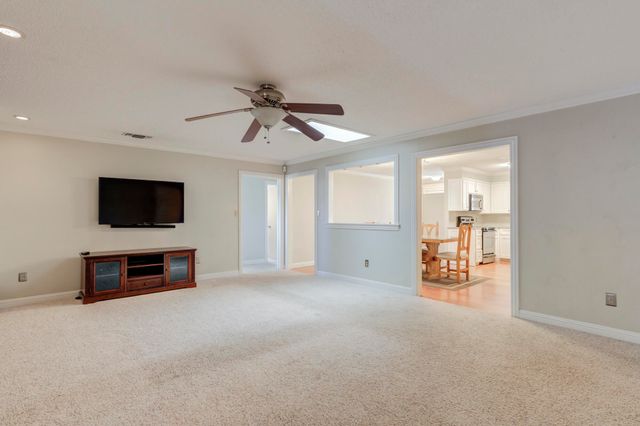 4806 11th Street, Lubbock, TX 79416