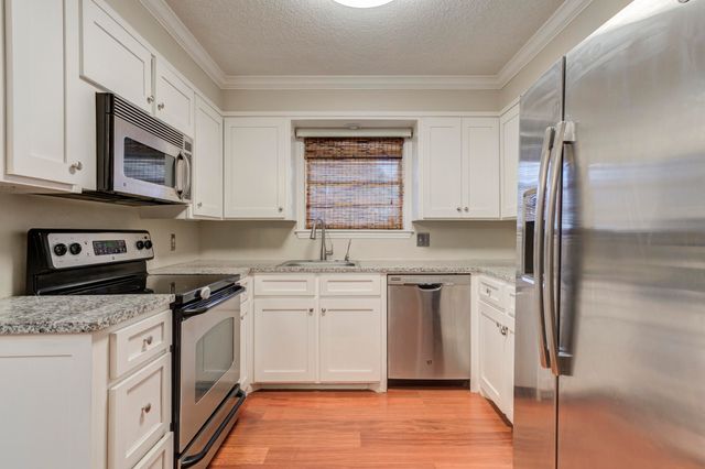 4806 11th Street, Lubbock, TX 79416