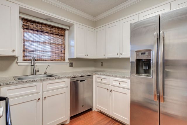 4806 11th Street, Lubbock, TX 79416