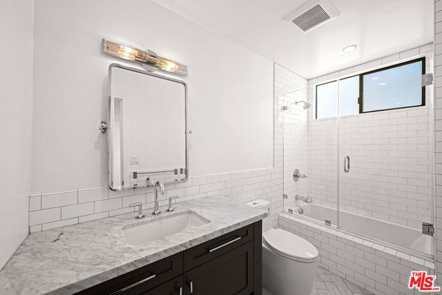 8611 Burton Way 15, Los Angeles, CA 90048