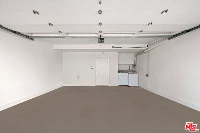 8611 Burton Way 15, Los Angeles, CA 90048