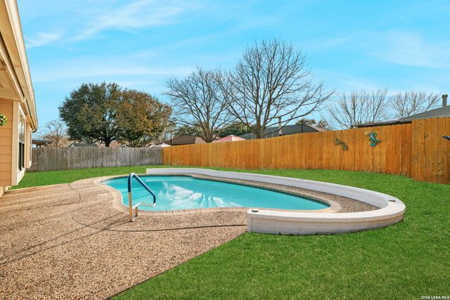 2501 Newning, Schertz, TX 78154