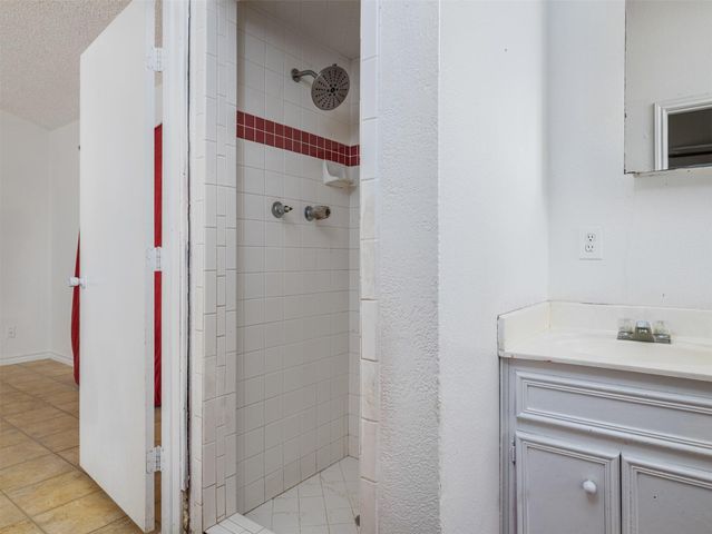 506 Tillery ST, Austin, TX 78702