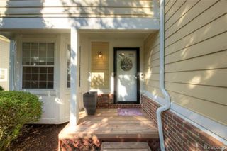 31232 Columbia Drive, Novi, MI 48377