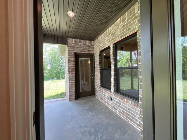 929 N Jeff Davis Avenue, Jacksonville, AR 72076