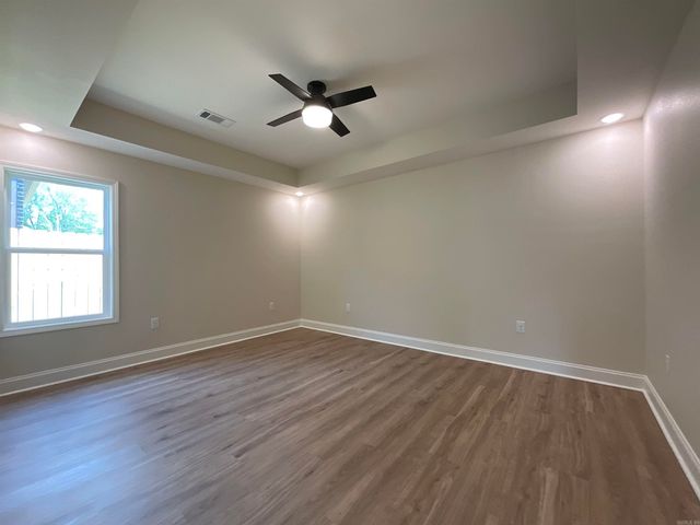 929 N Jeff Davis Avenue, Jacksonville, AR 72076