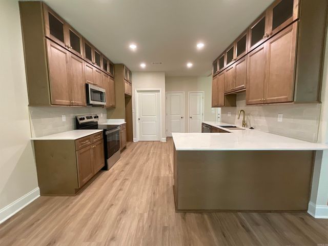 929 N Jeff Davis Avenue, Jacksonville, AR 72076