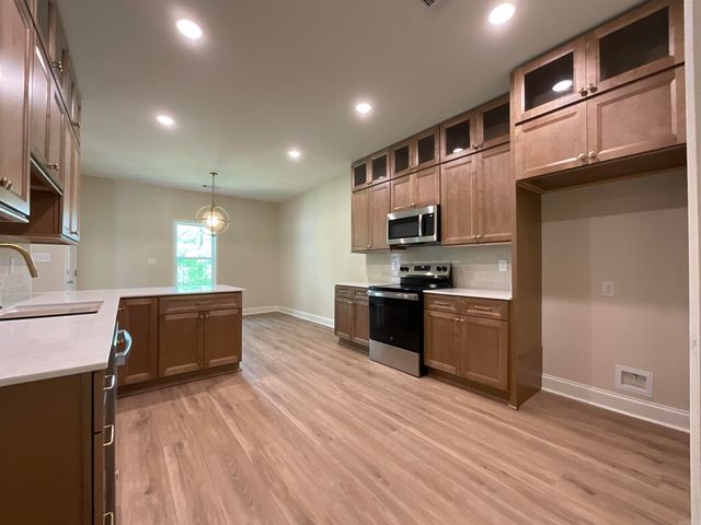 929 N Jeff Davis Avenue, Jacksonville, AR 72076