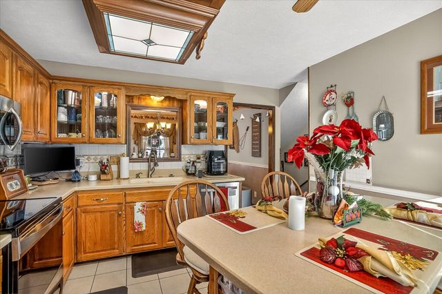 1502 E Sycamore Street, Ozark, MO 65721