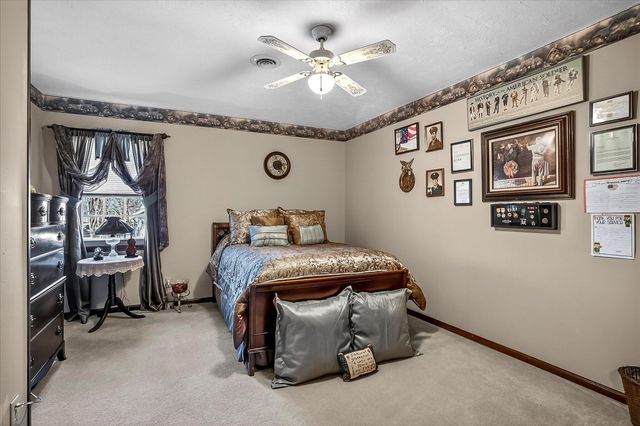 1502 E Sycamore Street, Ozark, MO 65721