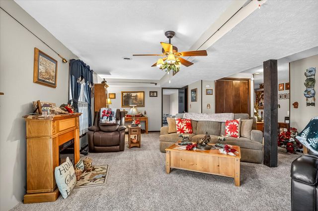 1502 E Sycamore Street, Ozark, MO 65721