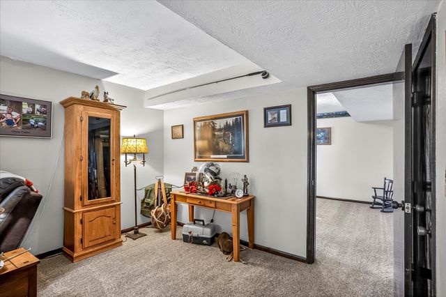 1502 E Sycamore Street, Ozark, MO 65721