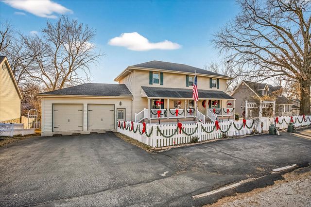 1502 E Sycamore Street, Ozark, MO 65721