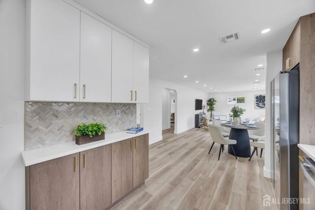 260 Highland Avenue, Franklin Twsp, NJ 08873