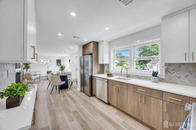 260 Highland Avenue, Franklin Twsp, NJ 08873