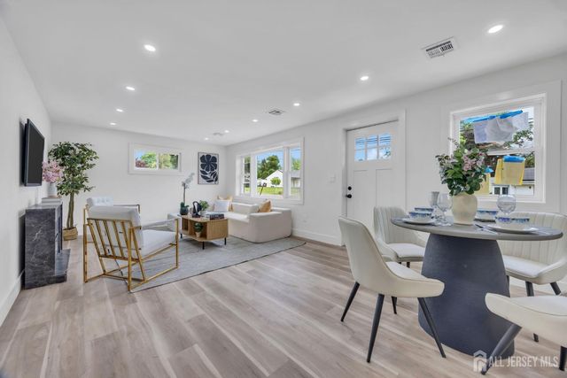 260 Highland Avenue, Franklin Twsp, NJ 08873