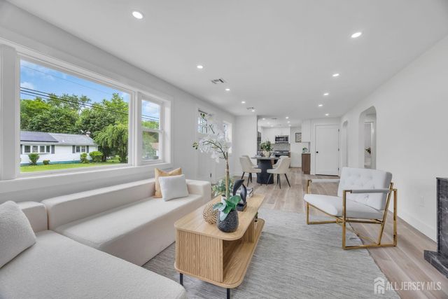 260 Highland Avenue, Franklin Twsp, NJ 08873