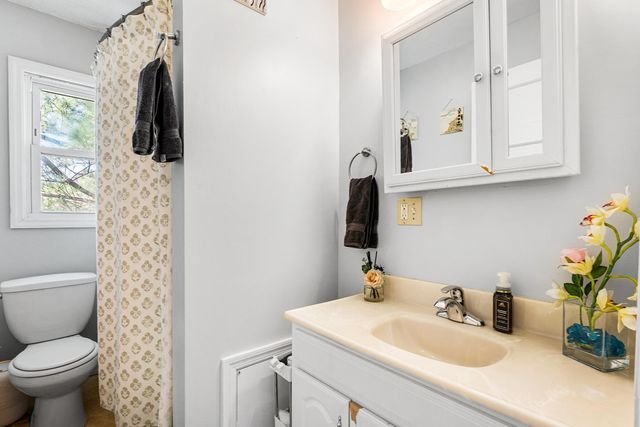 16 VOLUSIA AVE, Hamilton, NJ 08610