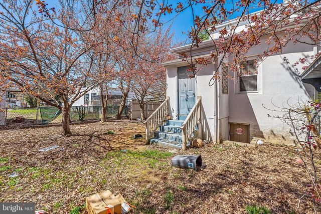 16 VOLUSIA AVE, Hamilton, NJ 08610