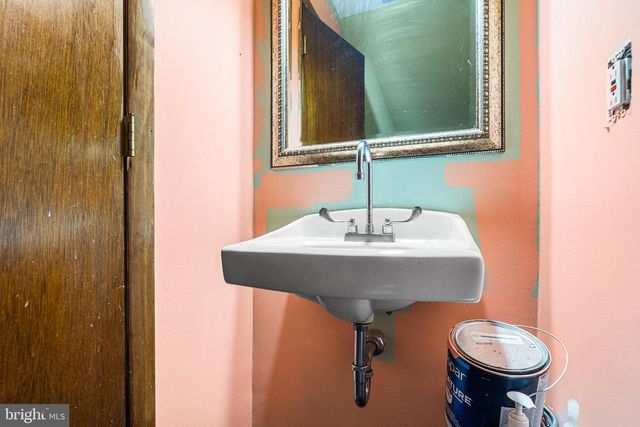 16 VOLUSIA AVE, Hamilton, NJ 08610