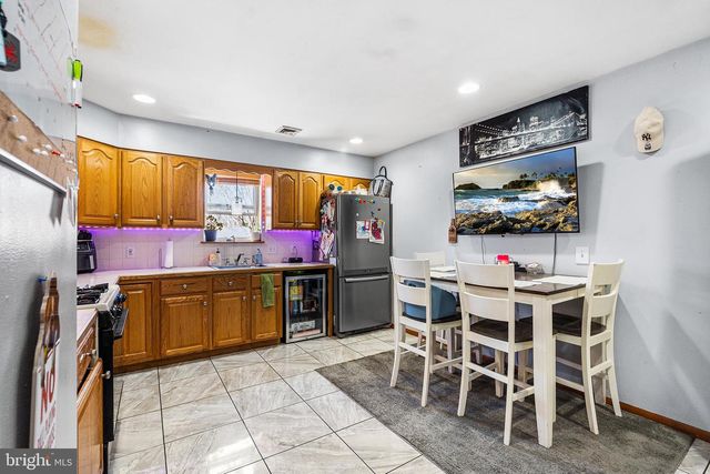 16 VOLUSIA AVE, Hamilton, NJ 08610