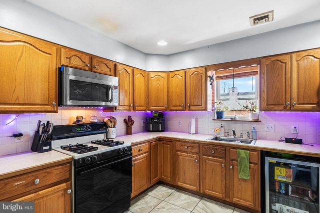 16 VOLUSIA AVE, Hamilton, NJ 08610